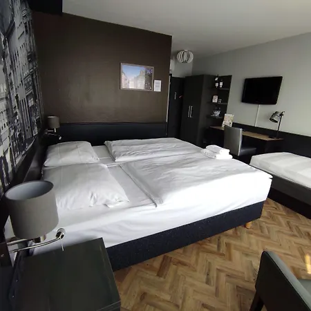 Akzent City-hotel 3* קלב