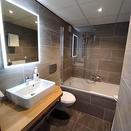 מלון Akzent City-hotel 3*